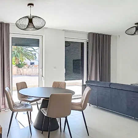 Feriehus 2 Bedroom Awesome In