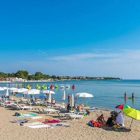 2 Bedroom Awesome In Hébergement de vacances Medulin