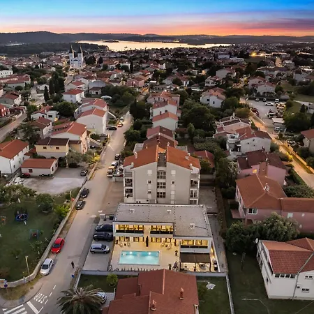 Сasa de vacaciones 2 Bedroom Awesome In Medulin