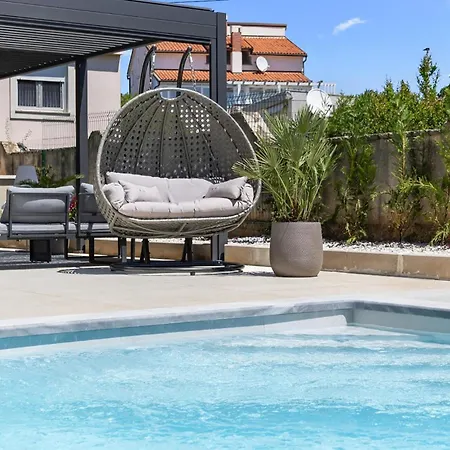 2 Bedroom Awesome In Сasa de vacaciones Medulin