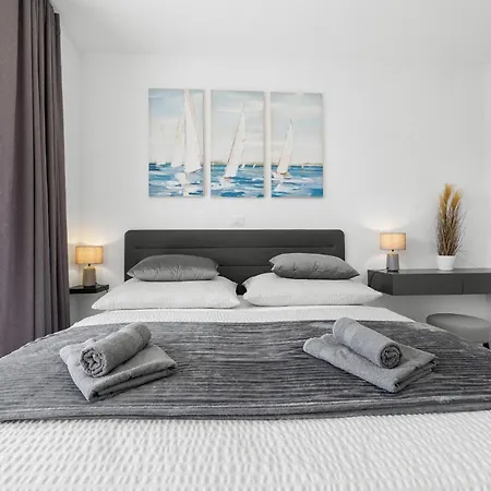 2 Bedroom Awesome In Hébergement de vacances