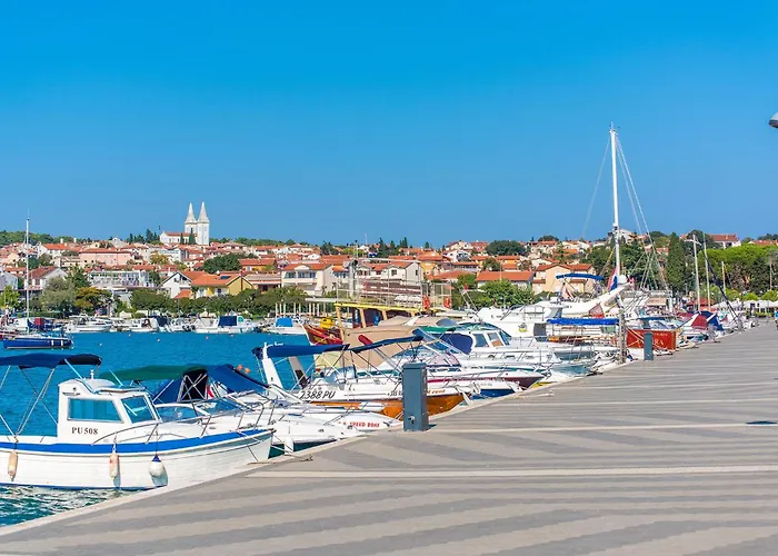 2 Bedroom In Vakantiehuis Medulin